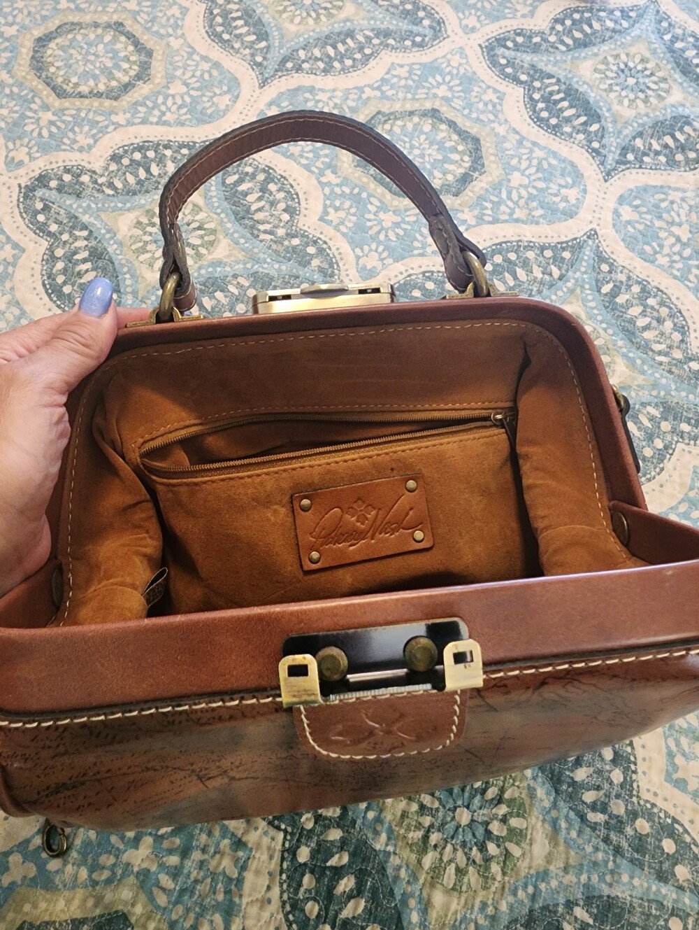 Patricia Nash Vaneto Kiss Lock Brown Map-Print Leather Crossbody Bag - Picture 3 of 14